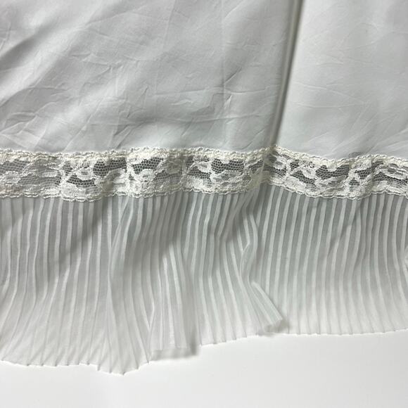 Vintage Lingerie Skirt Set Size Small White Half Slip Camisole Lace Accent Hem - Picture 9 of 10